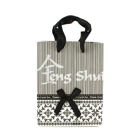 Darčeková taška čierno-biela A6