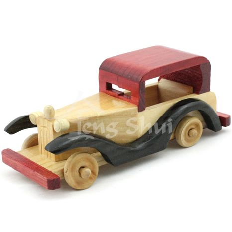 Drevený model auta