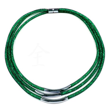 Náhrdelník zelený 3-radový, magnet